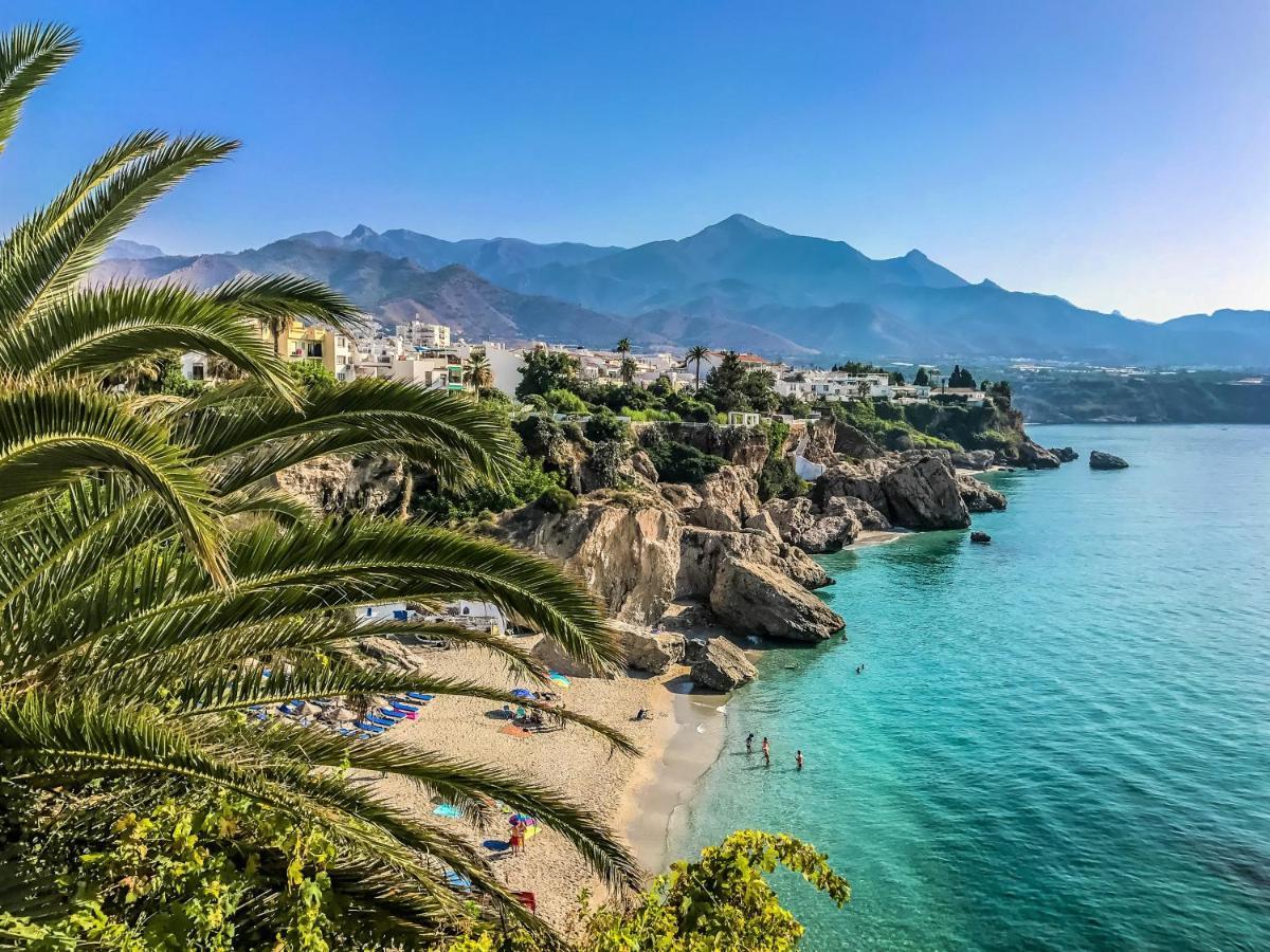 Aljamar 3B Apartment Nerja Bagian luar foto