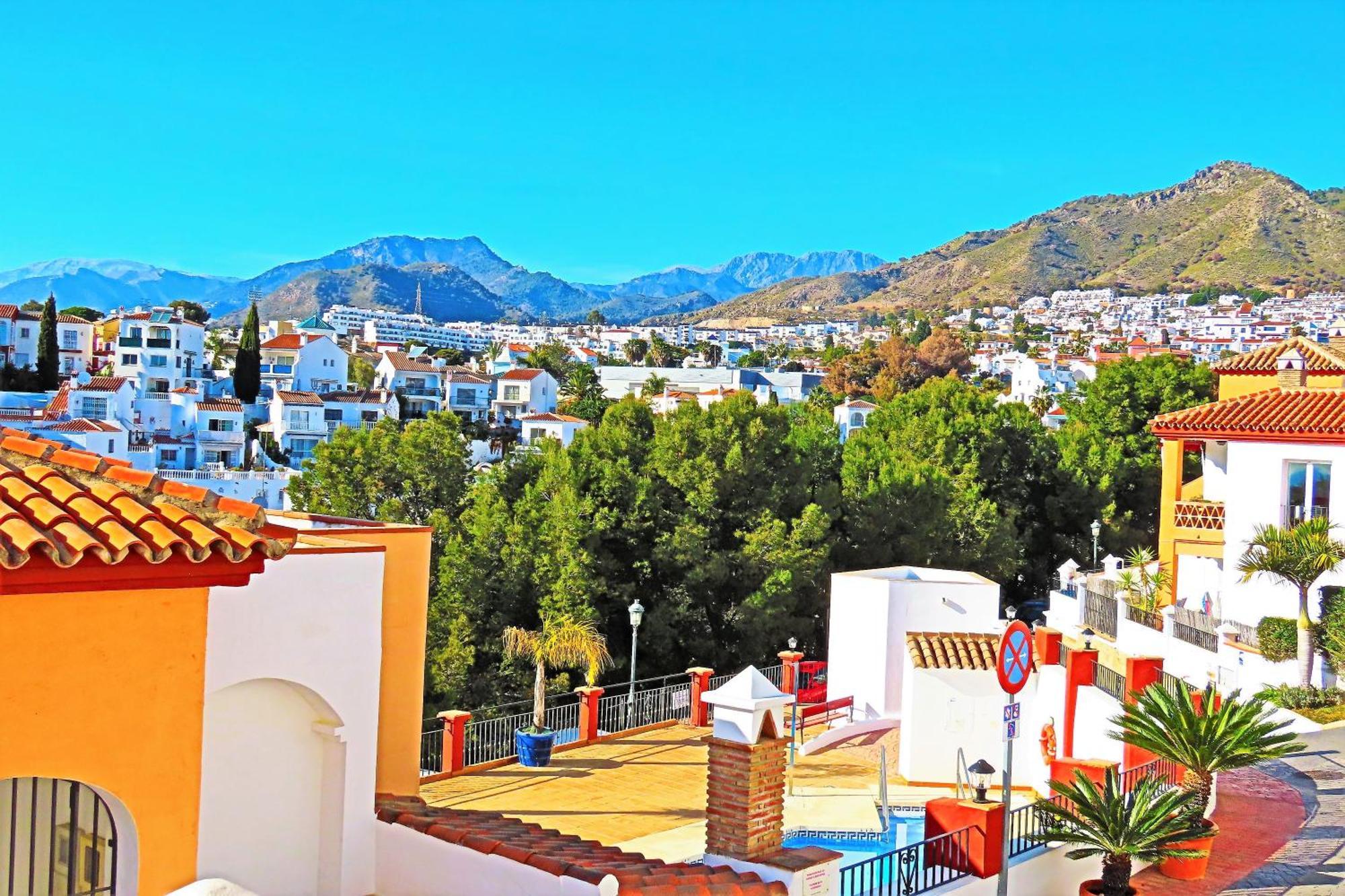 Aljamar 3B Apartment Nerja Bagian luar foto